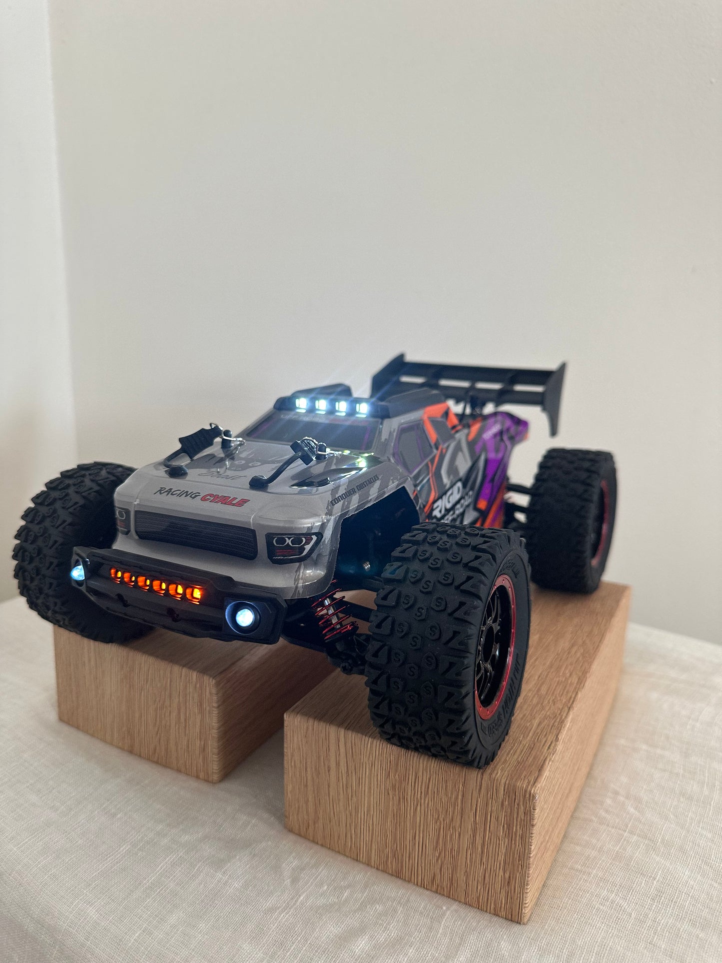 RC BEAST 4WD Off-Road Monster