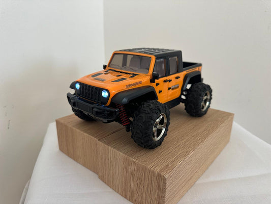 RC Džips – 4WD Bezceļu Monstrs
